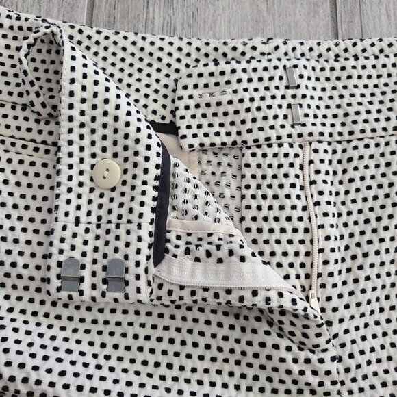 Ann Taylor LOFT women's off white cream and black design shorts size 14 - Picture 9 of 13